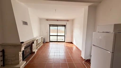 Apartamento T3 em Condomínio Fechado a 5min da Praia