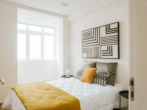 T3 Remodelado em Benfica | Open Space | Muita Luz