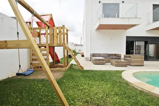 5 bedroom detached house in Alpriate - Vialonga