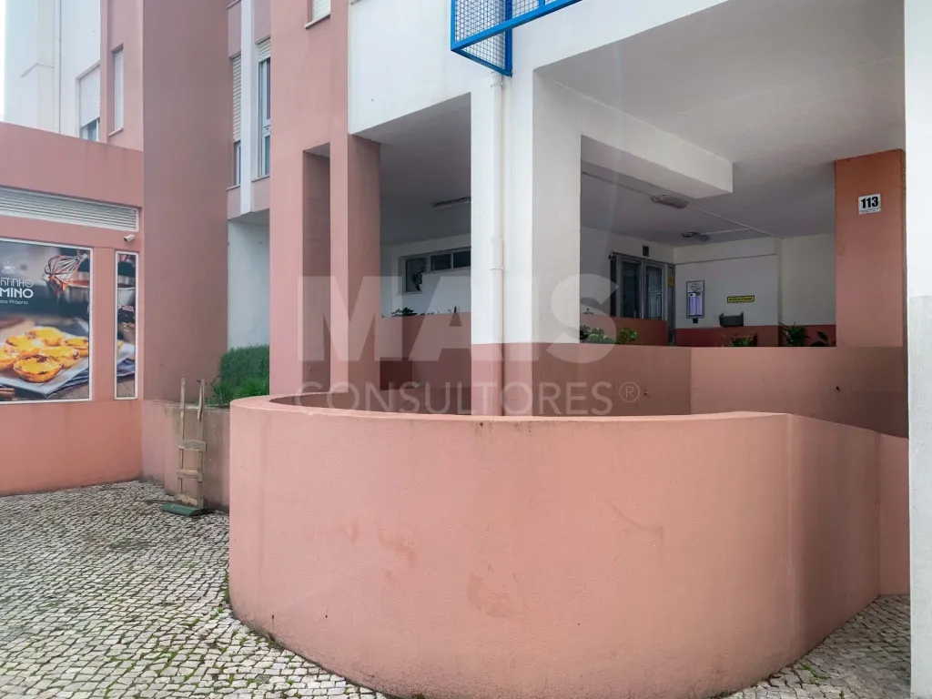 Apartamento T2 totalmente remodelado, Parque das Nações