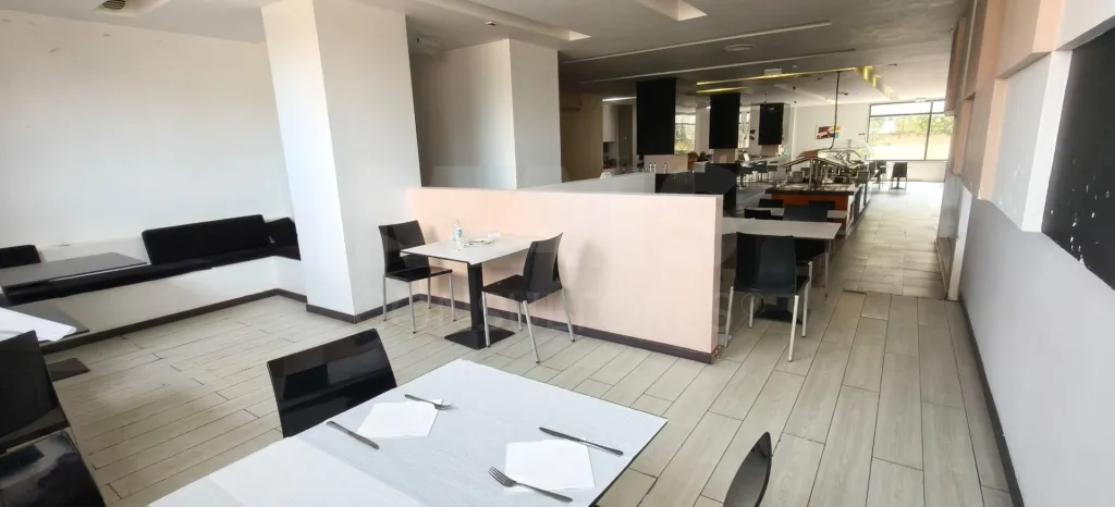 Restaurante em Funcionamento – Samora Correia