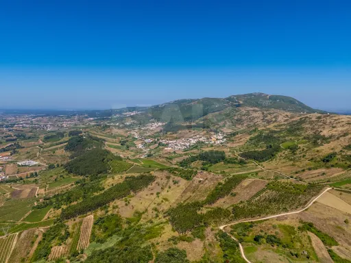 Terreno para construção de duas moradias, Rabissaca, Alenquer