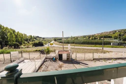 Moradia T3 inserida num terreno com 2516m2