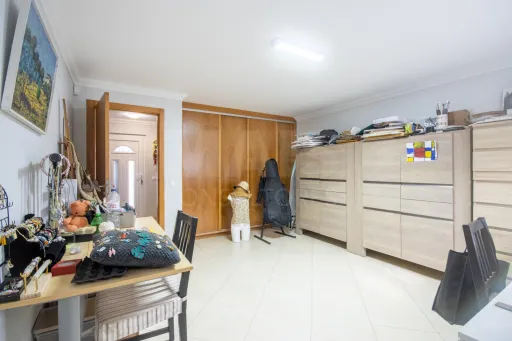 Moradia Térrea T5 com Piscina e Vista Deslumbrante – Serra de Aire e Candeeiros