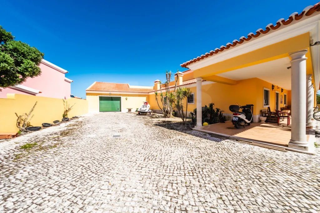 Moradia na Praia dos Super Tubos