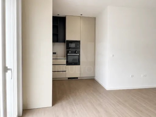 T2 Moderno com Localização Privilegiada em Lourinhã