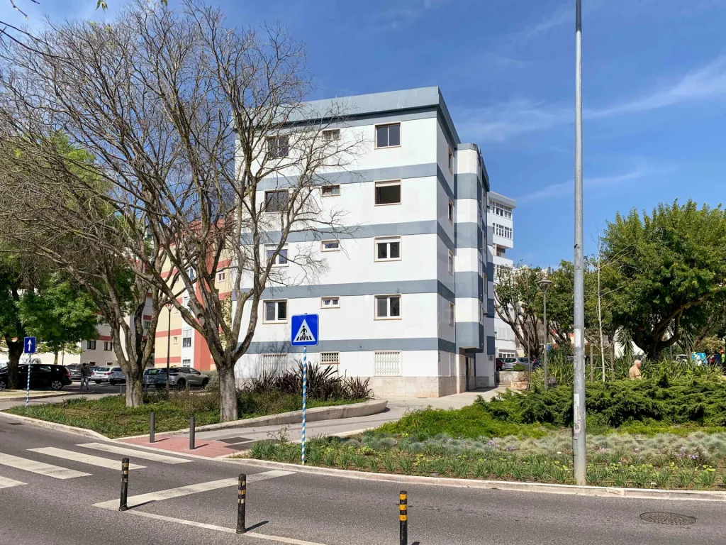 Apartamento T3 Remodelado no Centro de Oeiras | Elevador | 105 m² | Excelente Oportunidade