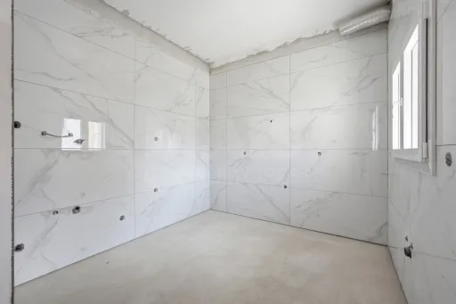 Apartamento T2 novo com quintal e estacionamento