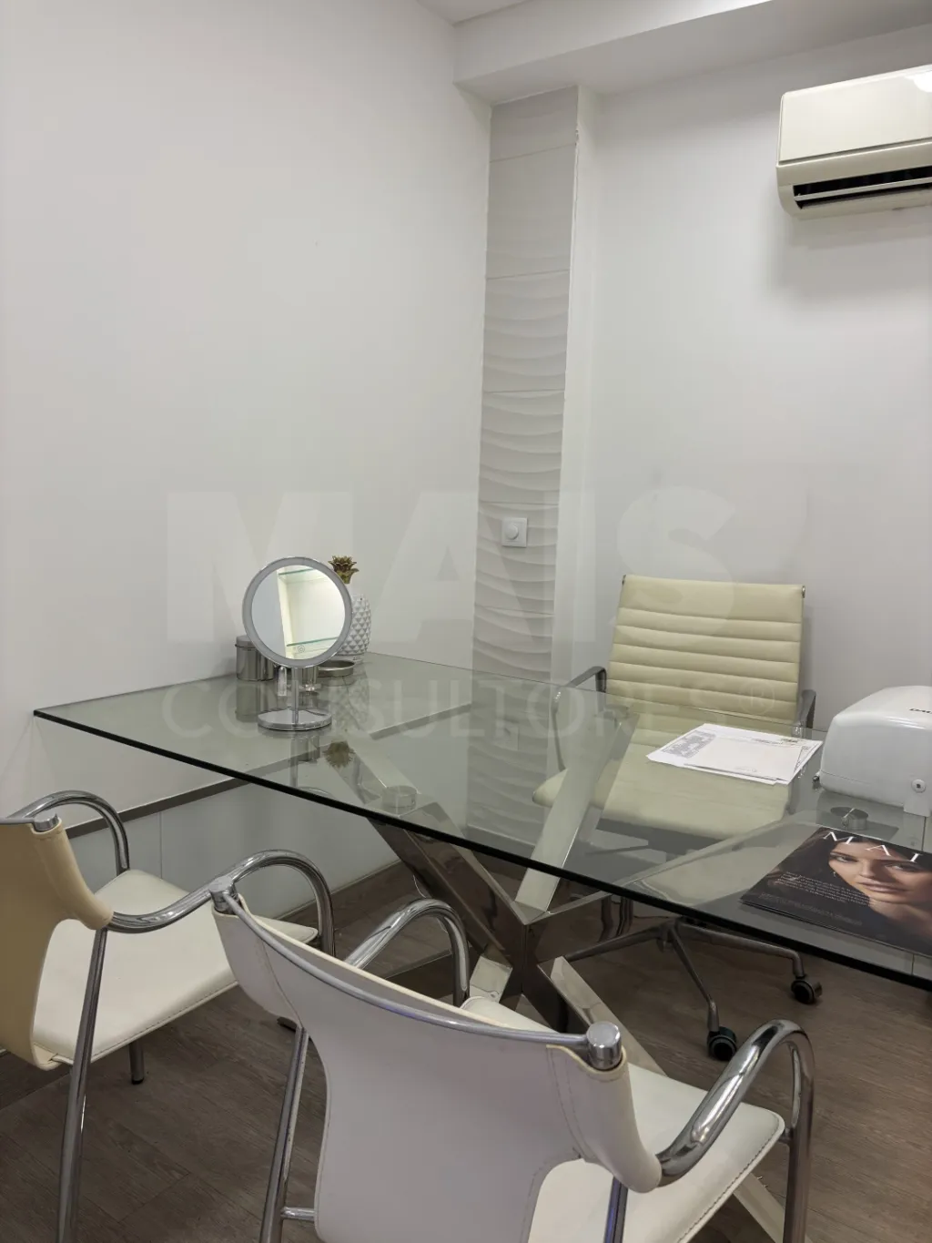 Clínica de Medicina Estética em Saldanha com Garagem