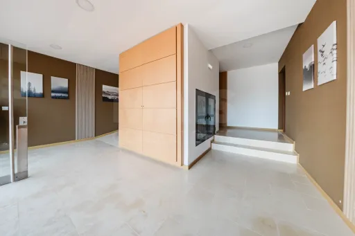 Apartamento T2 Semi-Novo | Terraço | Garagem | Bombarral