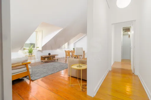 T1 + 1 Largo das Necessidades, Lisbon