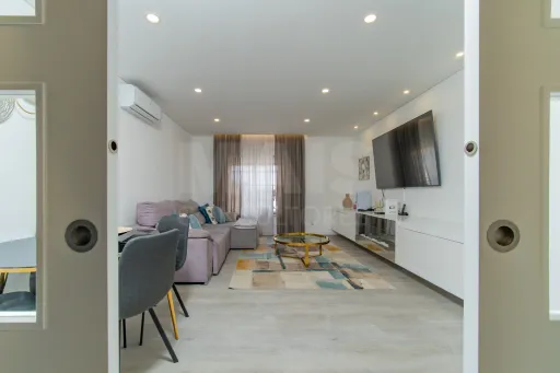 Renovated 4-Bedroom Apartment | 210 m² | Parking and Storage