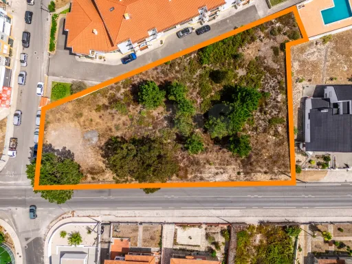 Terreno Urbano para Construção | Centro da Foz do Arelho