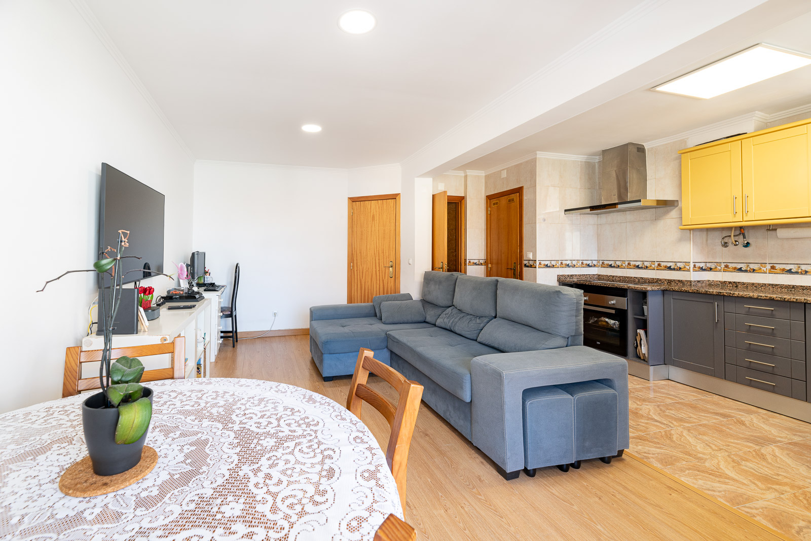 Apartamento T2 na Serra das Minas - Rio de Mouro com arrecadação e elevador