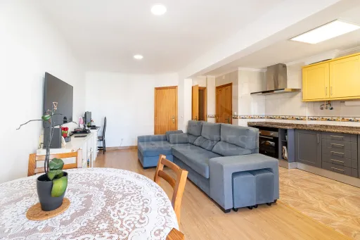 2 bedroom apartment in Serra das Minas - Rio de Mouro with storage room and elevator