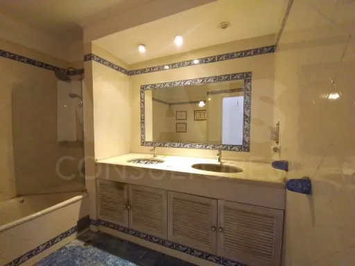 Moradia em Albarraque – A Oportunidade de Criar a Casa dos Seus Sonhos!