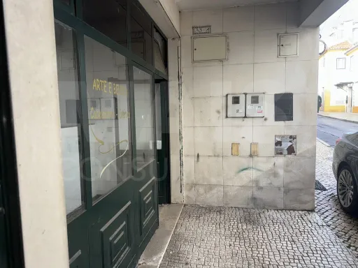 Já pensou em viver e trabalhar no sítio mais central de Arruda? 🍷✨
