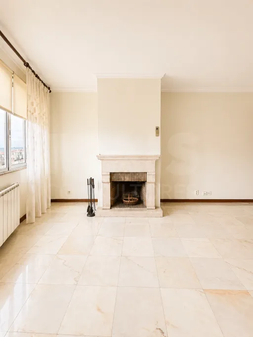 Apartamento T3 Olaias - Vista rio e garagem