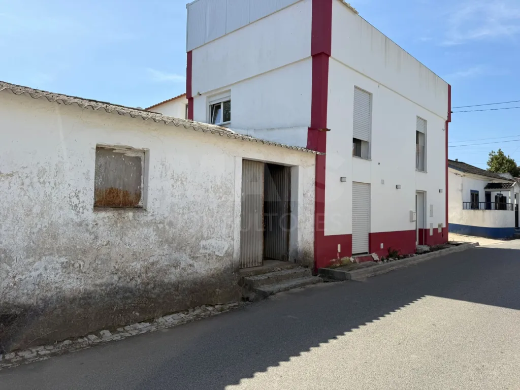 Adega com 72 m2 | Barrocalvo | Bombarral