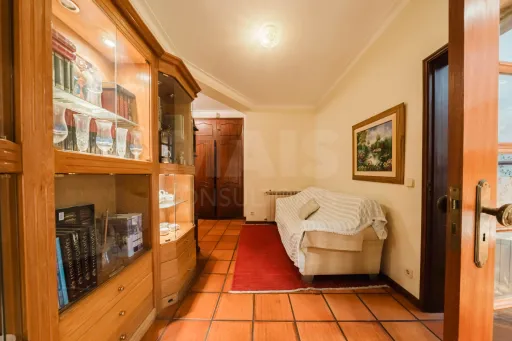 Propriedade única, a apenas 2 km de Alcobaça, com mais de 30.000 m² de terreno