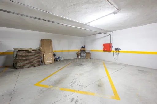 Apartamento T3 no Centro do Carregado | Parqueamento e Arrecadação