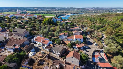 Oportunidade de Investimento: Moradia T6 junto à Praia Fluvial de Ortiga