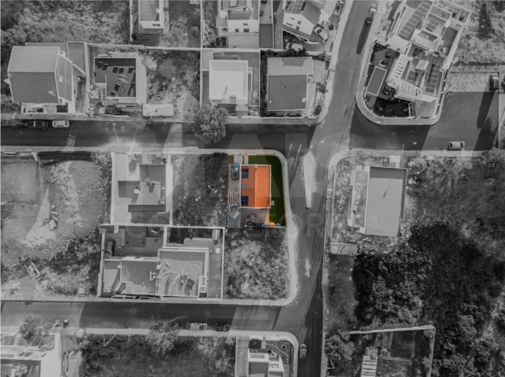 Moradia Independente T4 em TRAJOUCE, SÃO DOMINGOS DE RANA