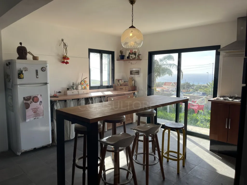 Moradia T3 Isolada com Vista Mar