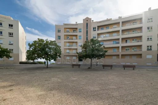 Apartamento T3 em Algés