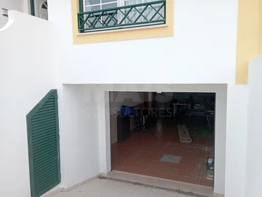 Moradia T2 + 1 Mobilada com Garagem e Quintal - Casais do Baleal
