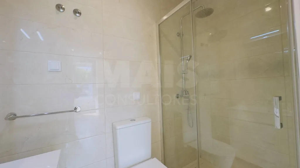Fully Renovated 3-Bedroom Apartment | Downtown Lourinhã | Modernity, Comfort, and Elegance