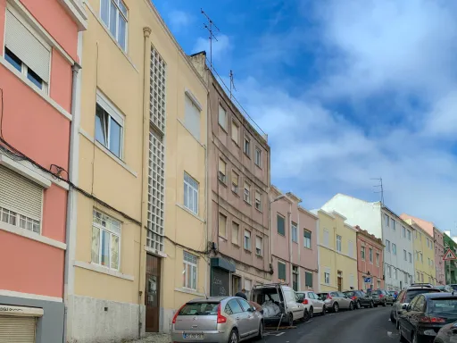 Apartamento T1+1 na Penha de França