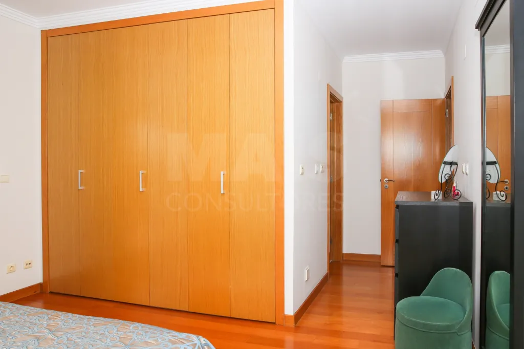 Apartamento T3 com box Póvoa de Santa Iria