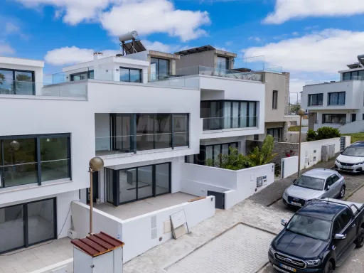 New 4 Bedroom House w/ Sea View, Pool and Garage, Areia Branca, Lourinhã