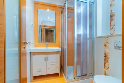 Apartamento T3 com garagem e arrecadação