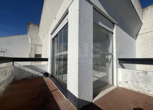 Apartamento T2 no centro de Benavente