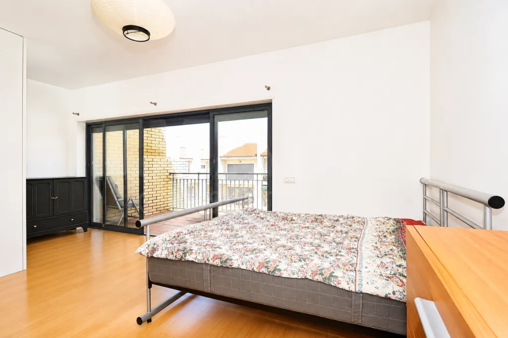 Magnifica moradia T3+2 localizada num condomínio privado, em Boliqueime.