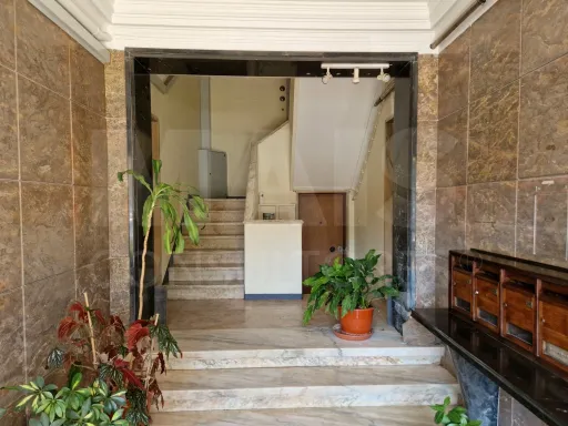 Apartamento de 3 assoalhadas junto ao Metro da Pontinha