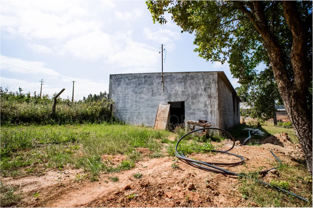 Quinta com mais de 23.000 m², piscina de água salgada e potencial de construção