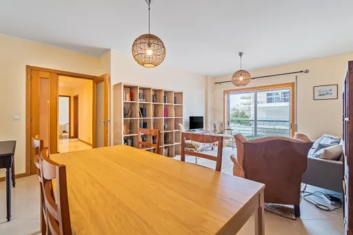 Apartamento T2 com 1 Lugar de Estacionamento  e Varanda | Próximo da Praia da Rocha – Encosta da Marina  - Portimão