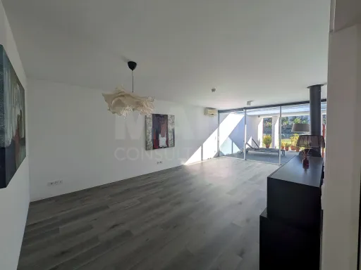 Moradia T2 com 2 suítes, jardim privativo e garagem no Bom Sucesso Resort