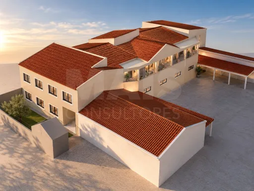 Prédio com projeto aprovado para 8 apartamentos em Peniche