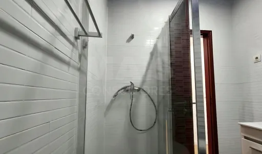 Apartamento T2 com Terraço e Potencial | Centro das Caldas da Rainha