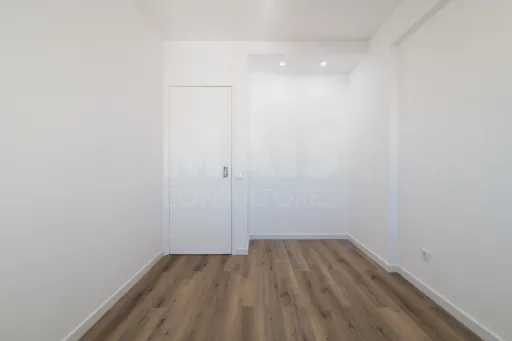 Apartamento T1 em Paço de Arcos