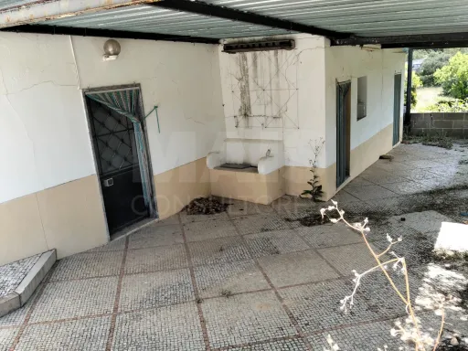 Casa Algarvia para remodelar