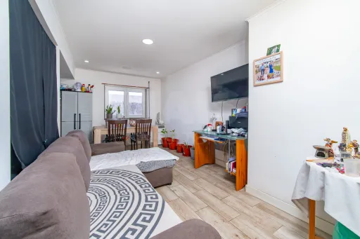 3-bedroom apartment in downtown Samora Correia