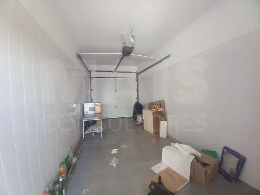 Moradia de 5 Assoalhadas em Ribamar C/ lote de 300m2 e Sótão amplo