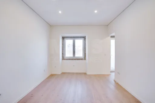 Apartamento T3 Renovado na Cova da Piedade