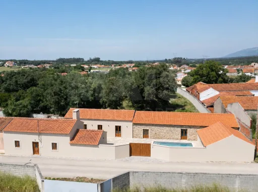 SPACE, PRIVACY, AND VERSATILITY | A HOME WITH OVER 300 m² IN TURQUEL