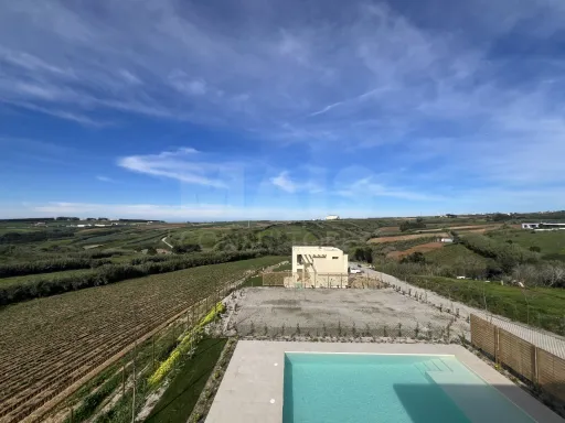 Apartamento T2 com terraço em condomínio privado perto da praia – Honeysands Residences, Areia Branca